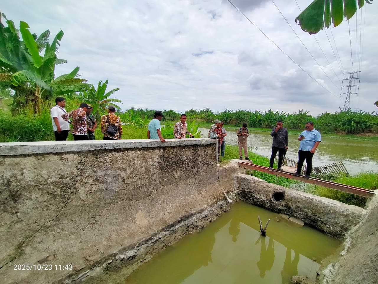 meninjau rencana penerapan pompanisasi pertanian berbasis tenaga surya (solar cell)