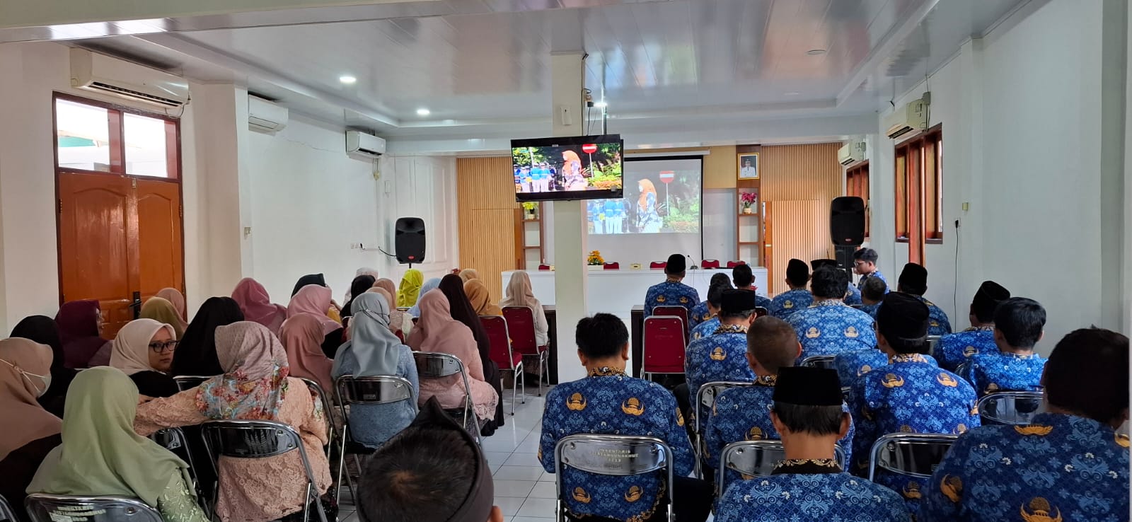 Memperingati Hari Ibu ke - 97 Tahun 2025 di tingkat Dinas Pertanian