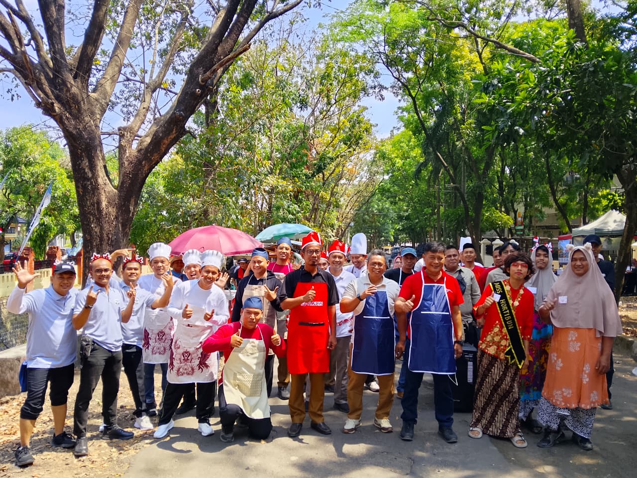 SEMARAKKAN HUT RI KE-81, DINAS PERTANIAN KABUPATEN CIREBON GELAR PASAR TANI, APEL KOMANDO DAN ANEKA LOMBA